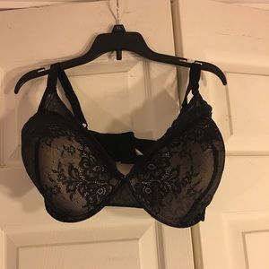“Self Expressions By Maidenform” Bra.
